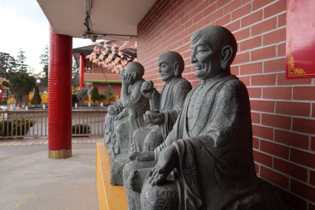 Photo Buddhist Statues